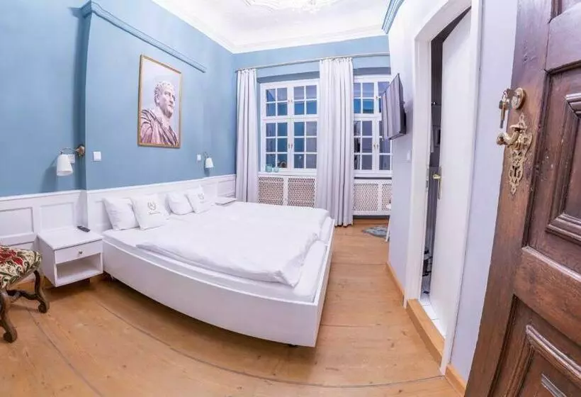 Retkeilymaja Gasthof Römischer Kaiser