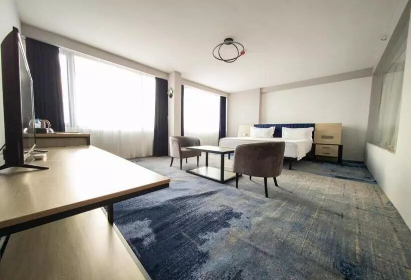 هتل Andijon International