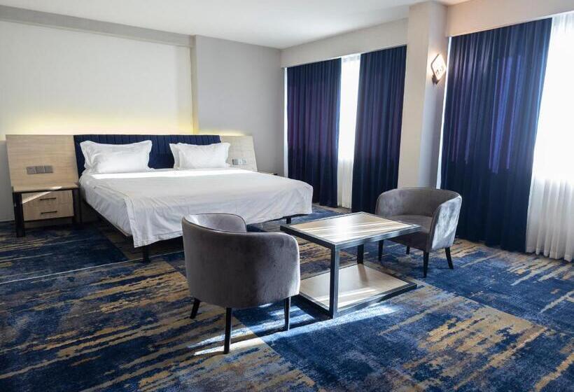 هتل Andijon International