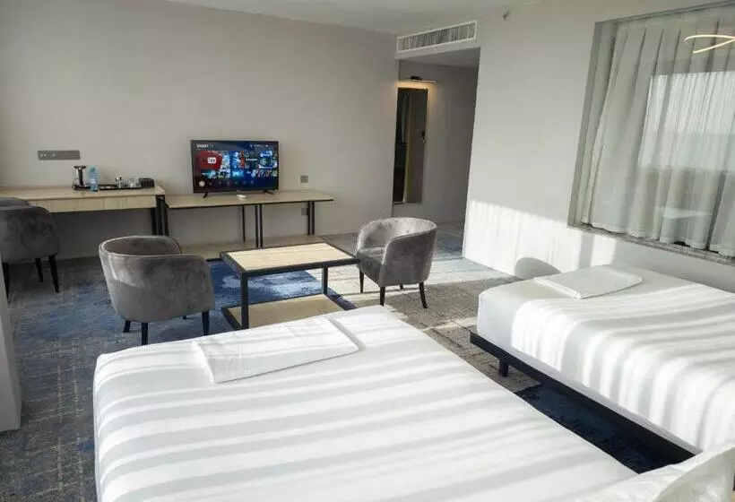 هتل Andijon International