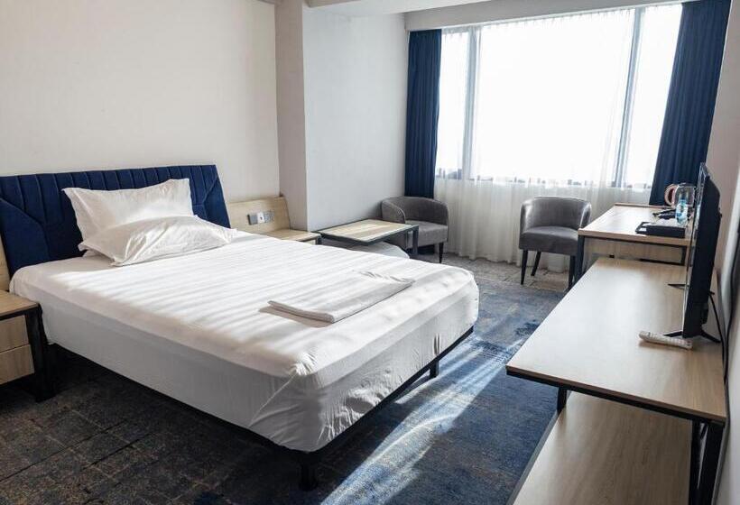 هتل Andijon International