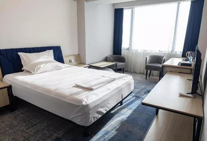 هتل Andijon International