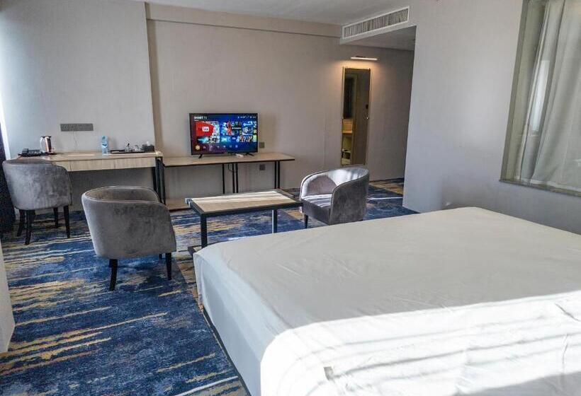 هتل Andijon International