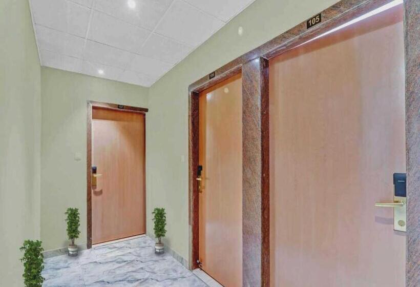 ホテル Collection O 806805  Mars Inn