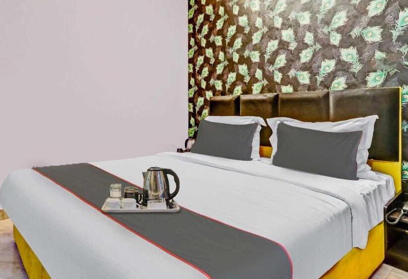 ホテル Collection O 806805  Mars Inn