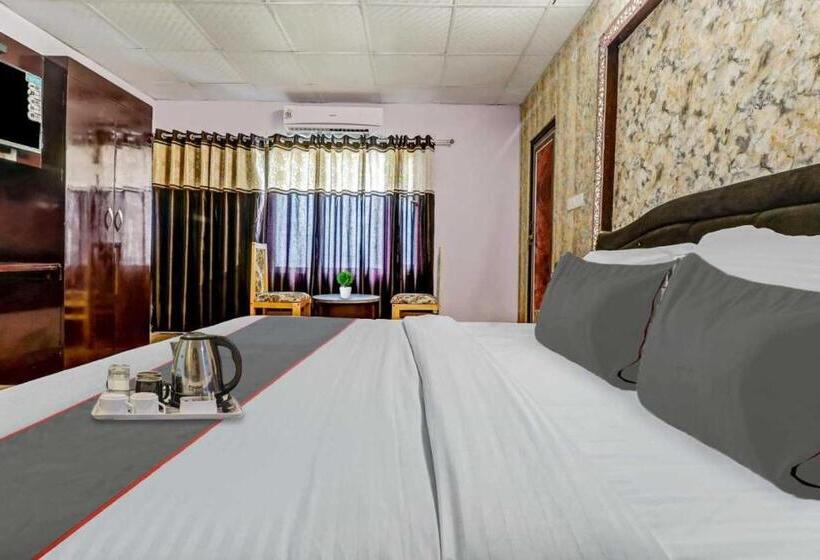 ホテル Collection O 806805  Mars Inn