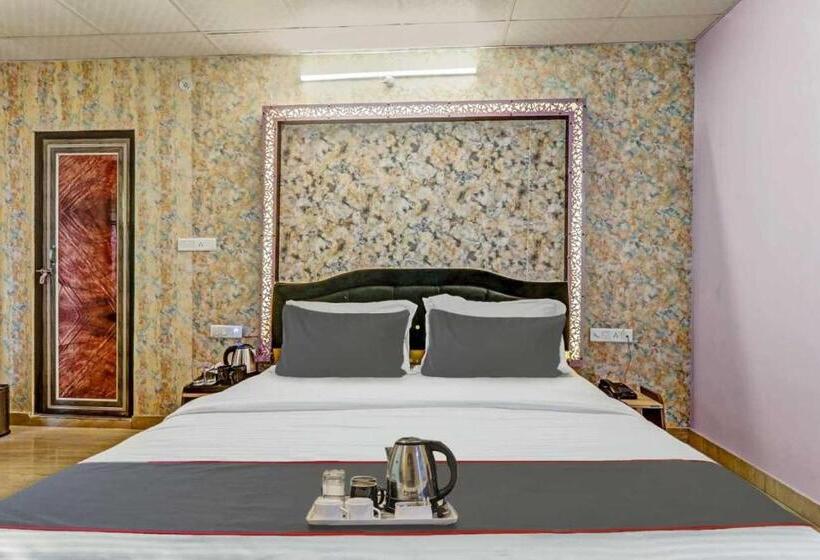 ホテル Collection O 806805  Mars Inn