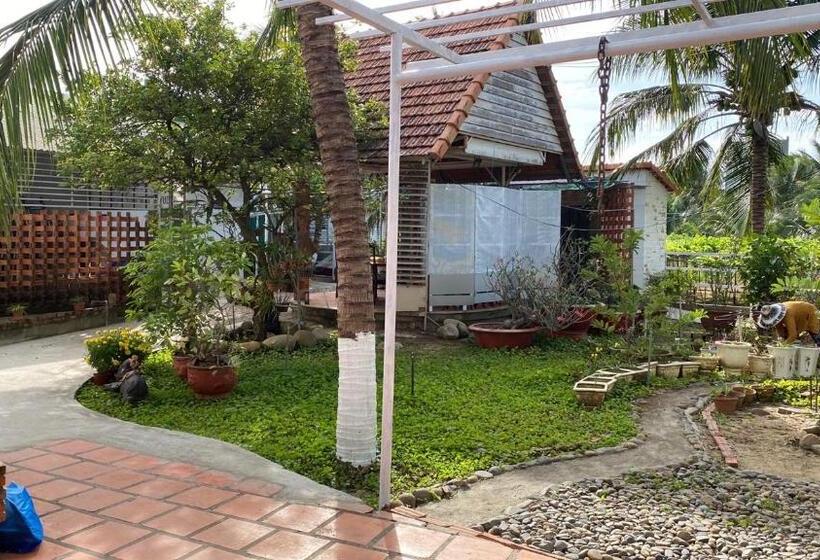 هتل Khách Sạn Ngọc Bích 2