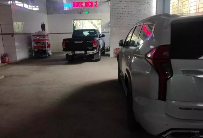 هتل Khách Sạn Ngọc Bích 2