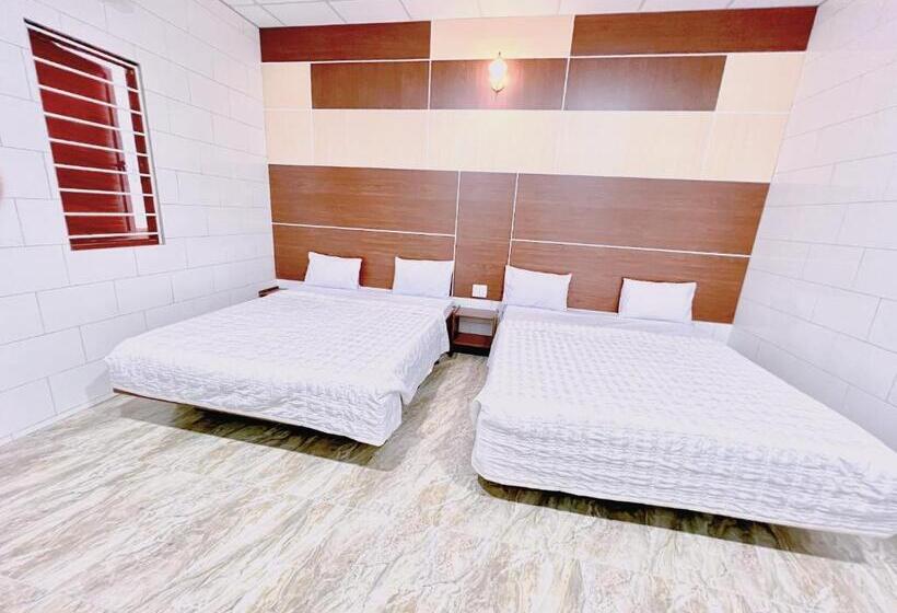 هتل Khách Sạn Ngọc Bích 2