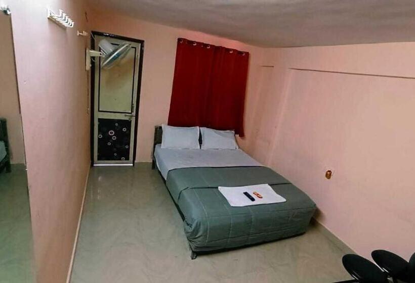 호텔 Oyo 80628j Four King