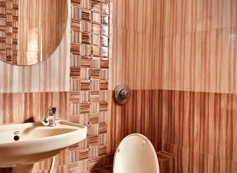 호텔 Oyo 80628j Four King