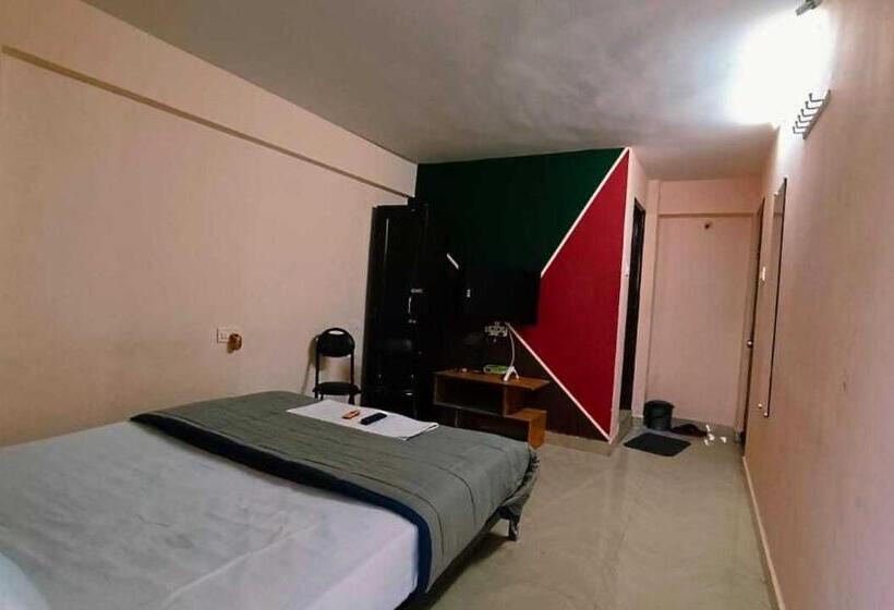 호텔 Oyo 80628j Four King