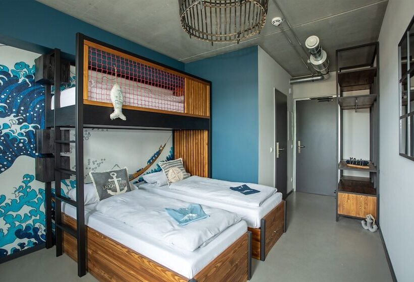 酒店 Surf Rescue Club