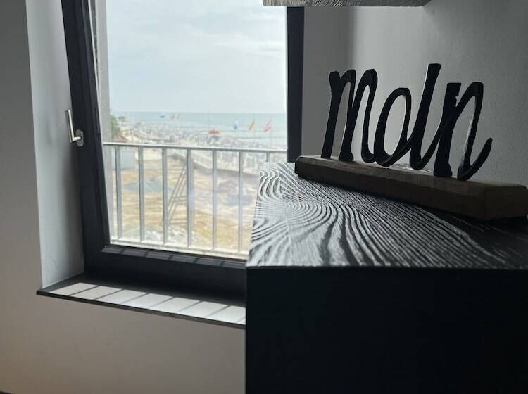 酒店 Surf Rescue Club