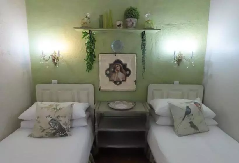 ペンション Blue Bell Guesthouse