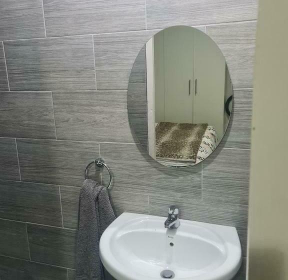 펜션 Elikem Properties