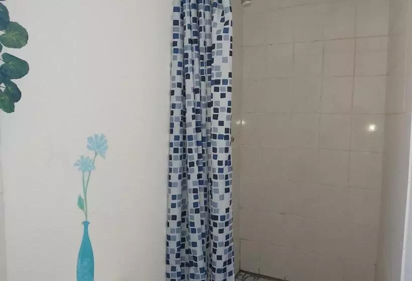 ペンション Gh Redpillars