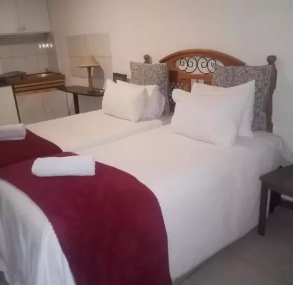 ペンション Gh Redpillars