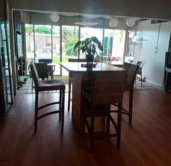 ペンション Gh Redpillars