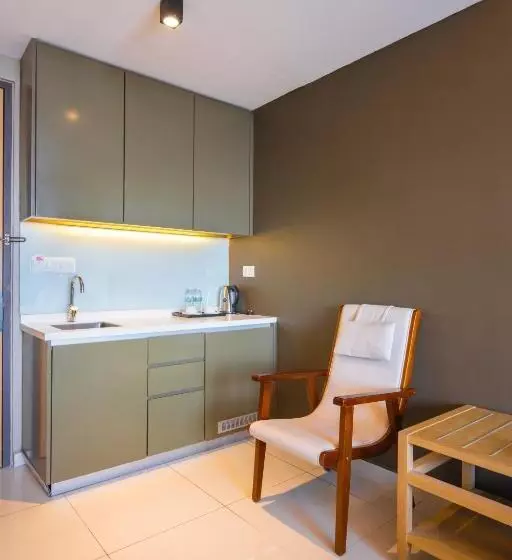 هتل Greystone 99 Suites