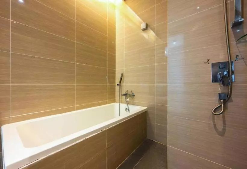 هتل Greystone 99 Suites