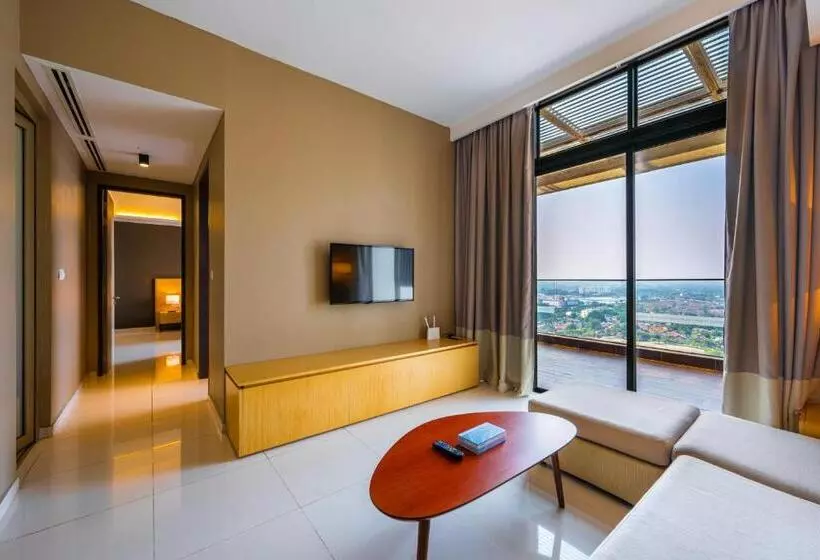 هتل Greystone 99 Suites