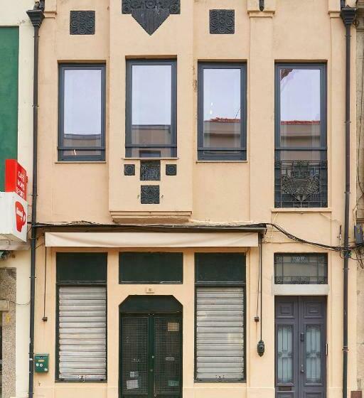 پانسیون Brito Capelo 183