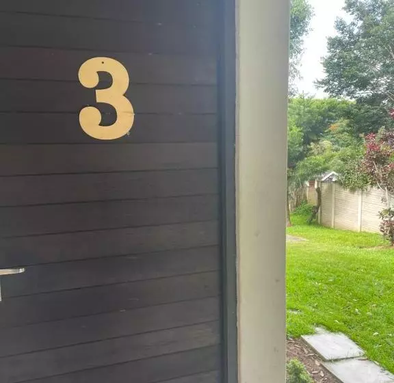 Majatalo Snamel Guest House Waterfall