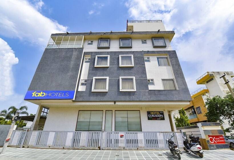 Fabhotel Gurukripa