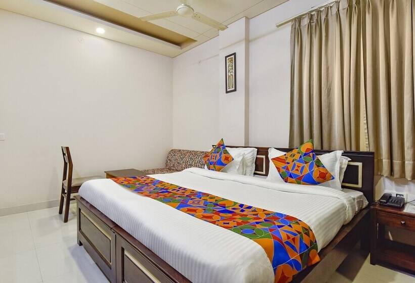 Fabhotel Gurukripa