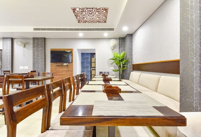 Fabhotel Gurukripa