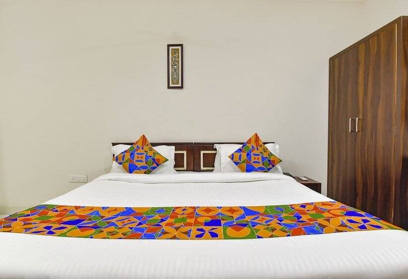 Fabhotel Gurukripa