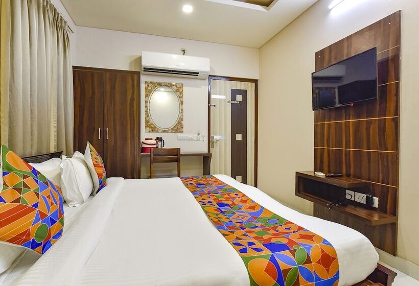 Fabhotel Gurukripa