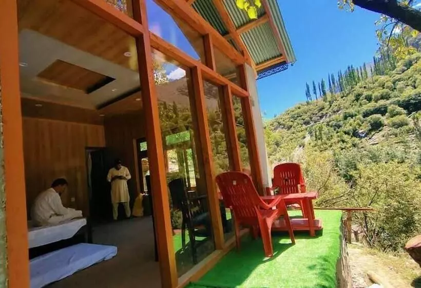 هتل Chogho Sar Huts