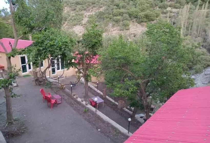 هتل Chogho Sar Huts