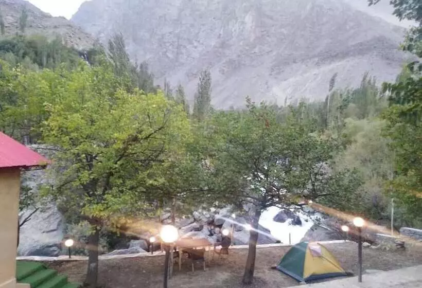 هتل Chogho Sar Huts