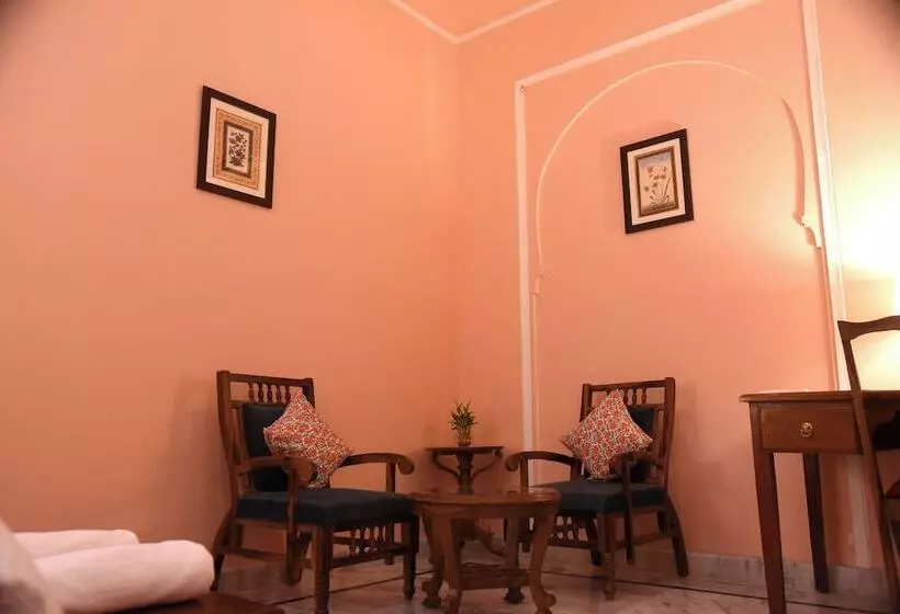 ホテル Fort Chabariya