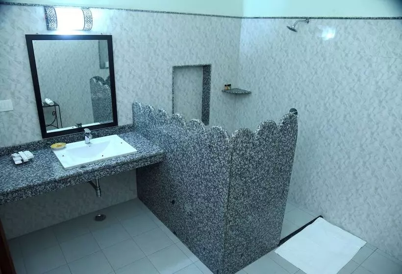 ホテル Fort Chabariya