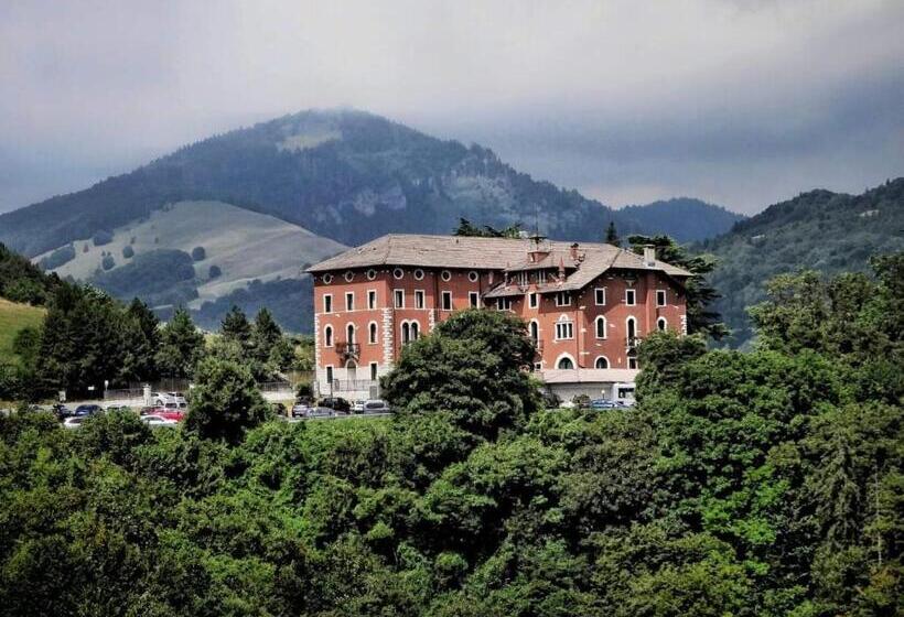 בית מלון כפרי Stella Alpina