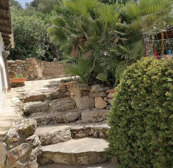 بنسيون Il Lentischio