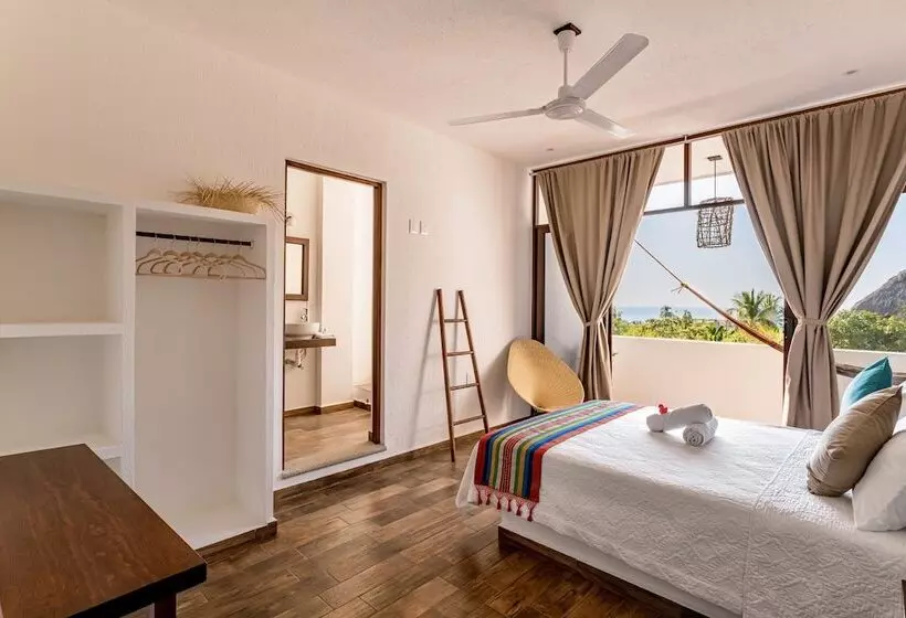 Punta Kai Hotel & Hostal