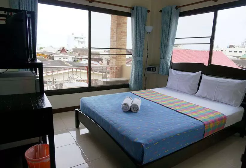 בית מלון כפרי Baan Taweesuk Guest House