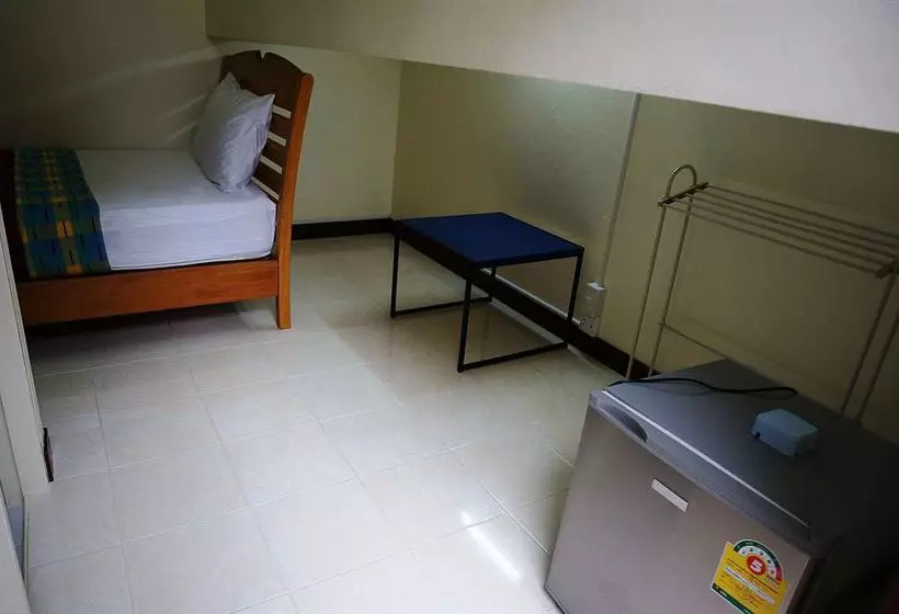 בית מלון כפרי Baan Taweesuk Guest House