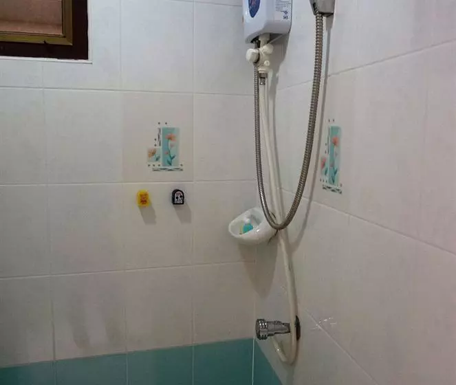 בית מלון כפרי Baan Taweesuk Guest House