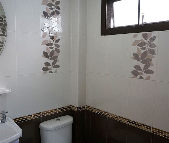 هتل Baan Taweesuk Guest House