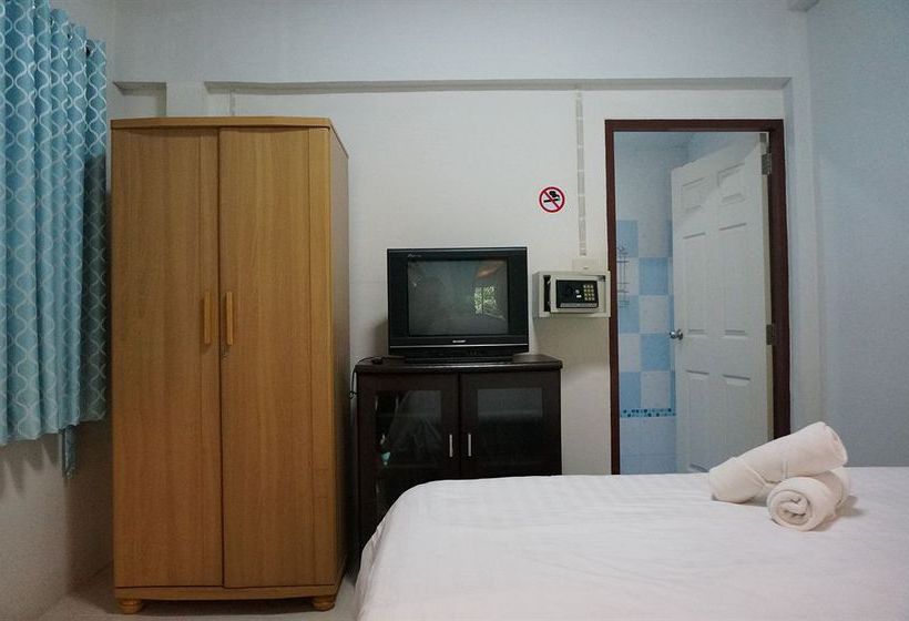 هتل Baan Taweesuk Guest House