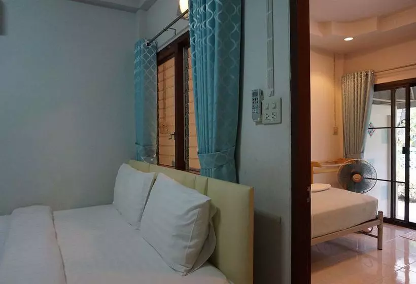 בית מלון כפרי Baan Taweesuk Guest House