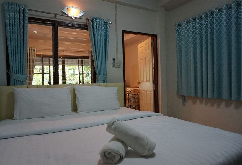 هتل Baan Taweesuk Guest House
