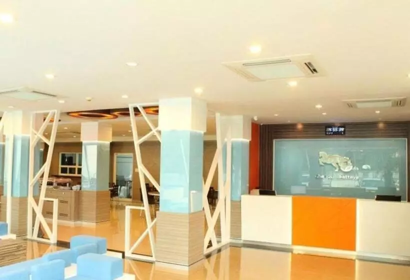 ホテル Chariot Pattaya